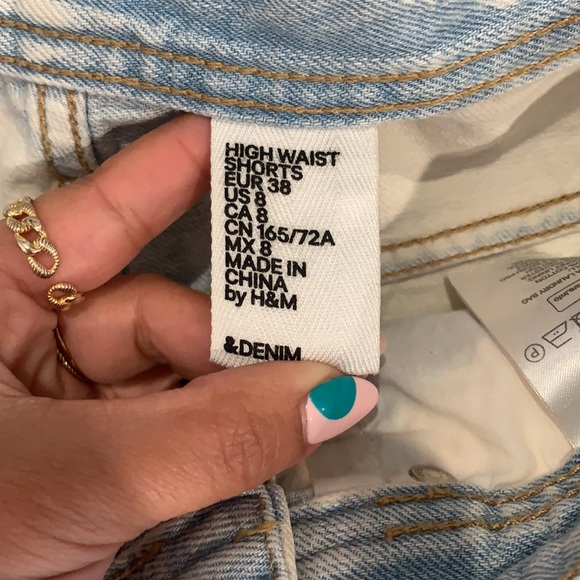 High waisted denim shorts - Picture 3 of 4